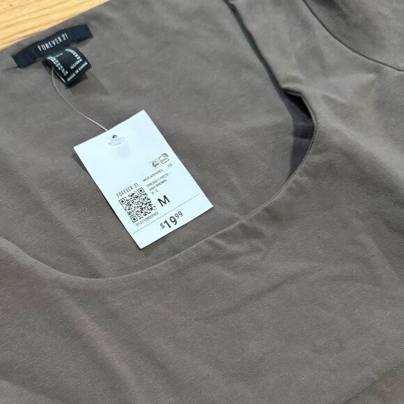 Forever 21 | Fitted Long-Sleeve Romper - Picture 5 of 6